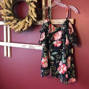 CAbi Floral Cold Shoulder Cami 🌺